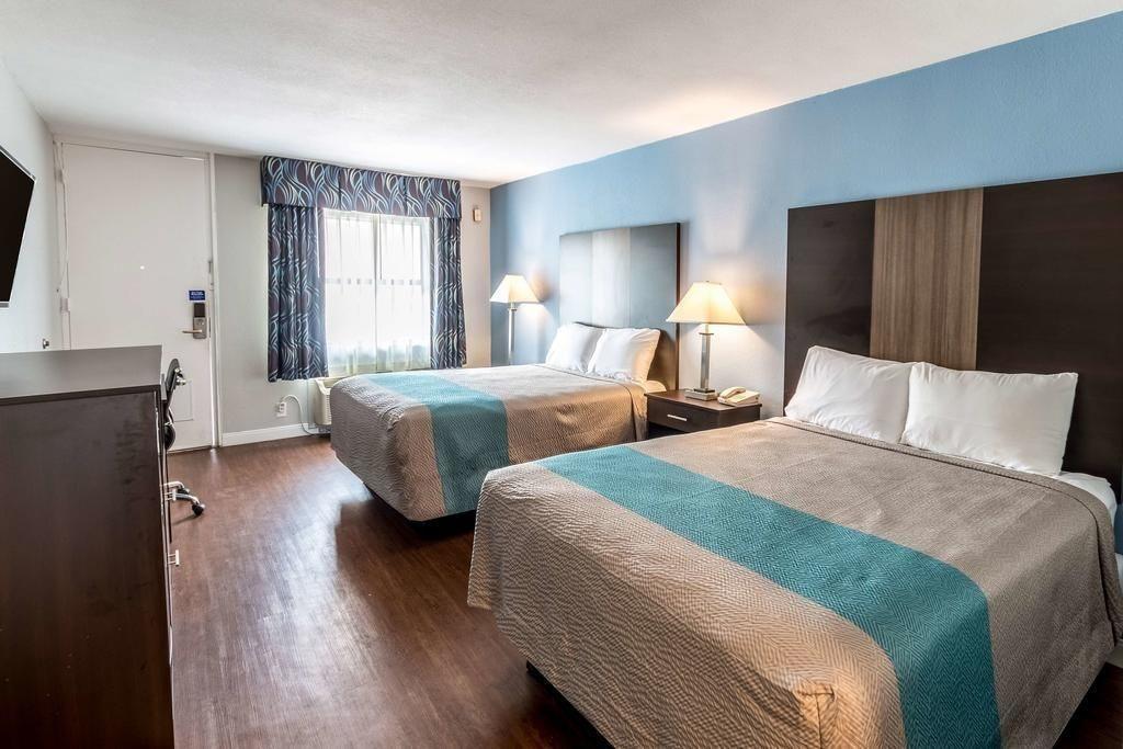 Econo Lodge Mineral Wells Esterno foto