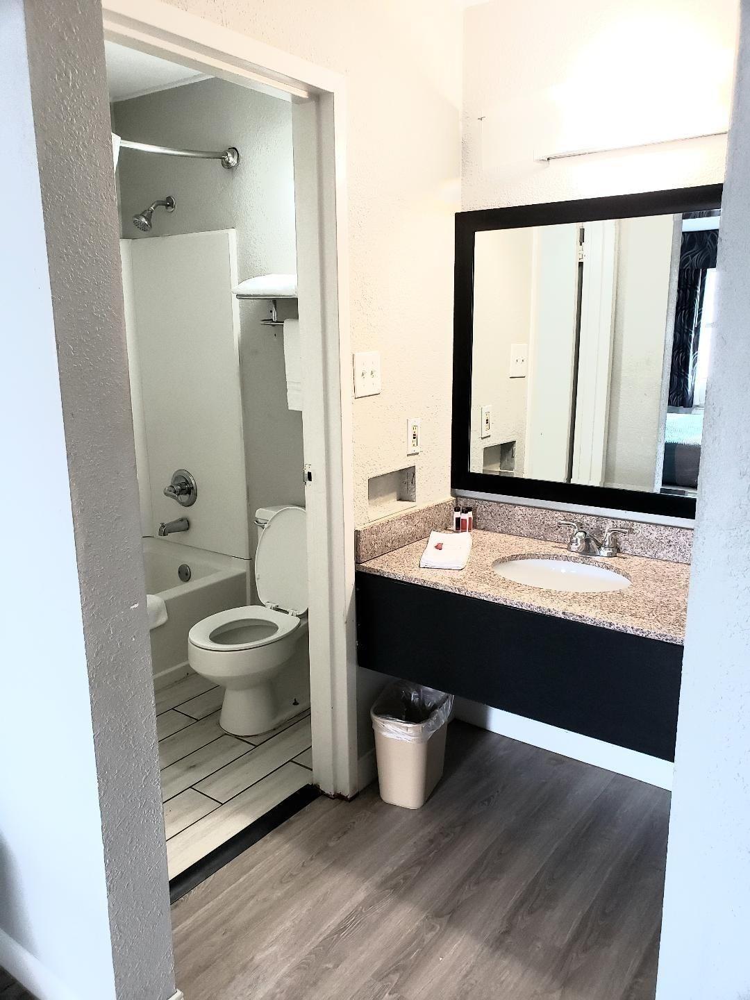 Econo Lodge Mineral Wells Esterno foto